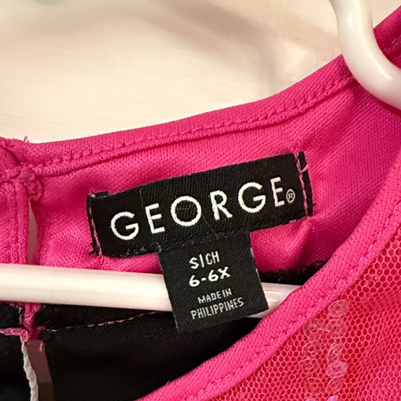 George Black and Pink Chevron Blouse - Picture 2 of 6